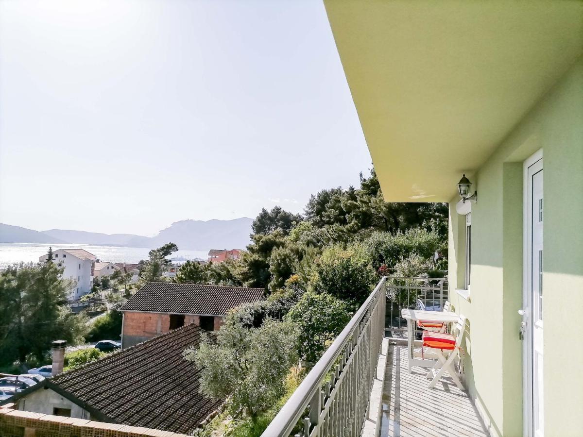 Apartments Siesta Tivat Bagian luar foto