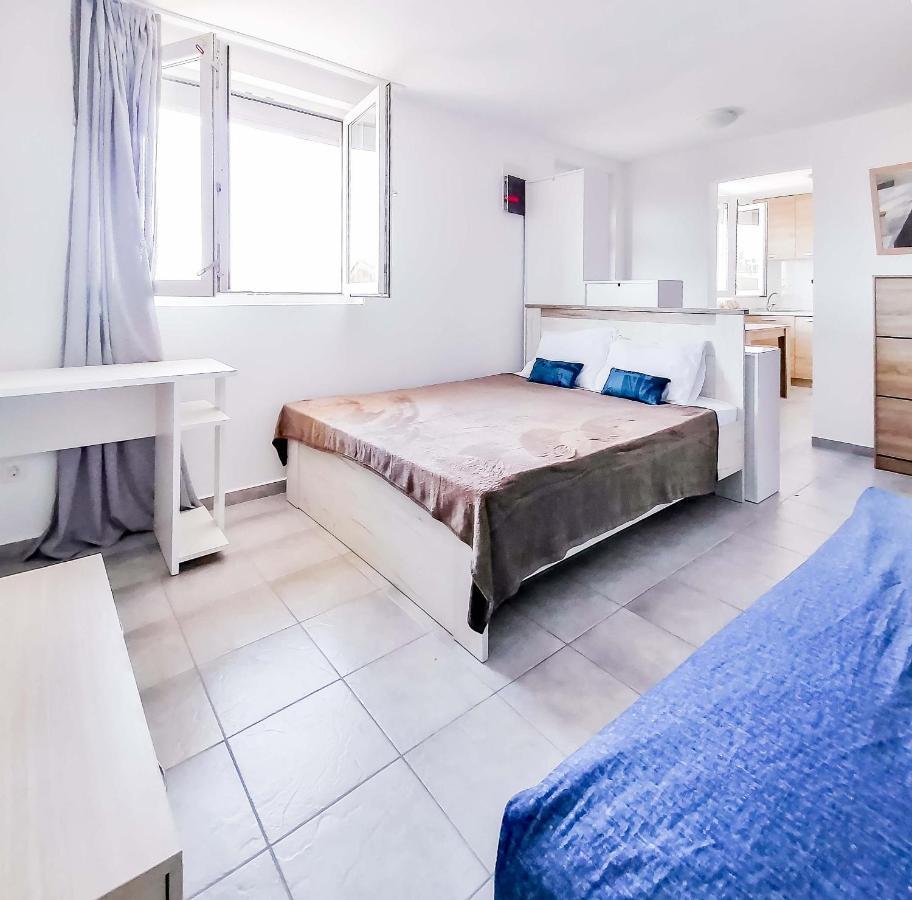 Apartments Siesta Tivat Bagian luar foto