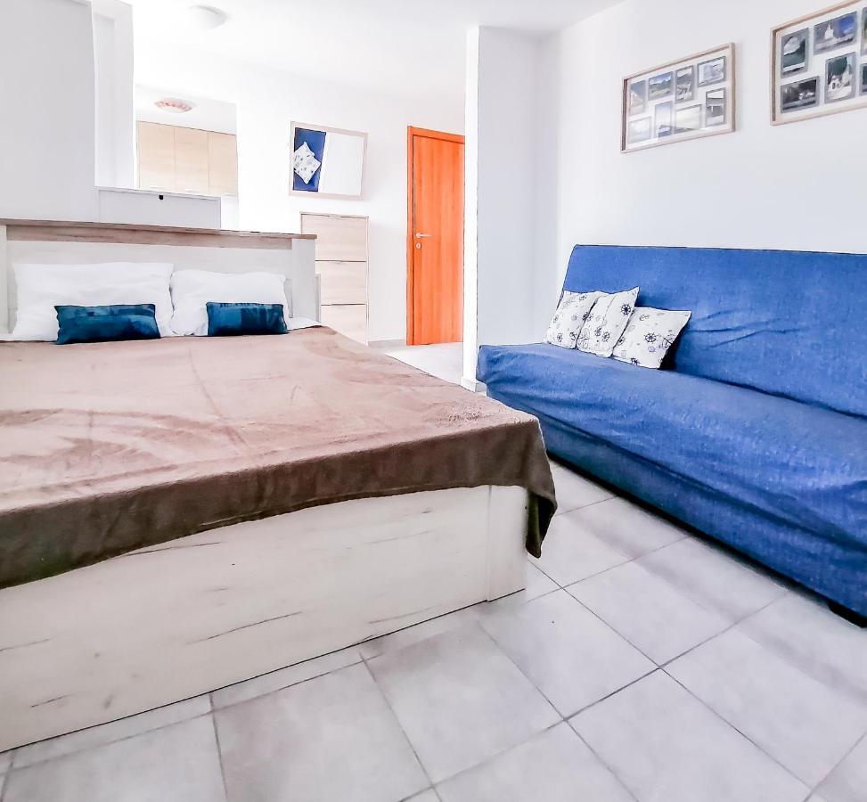 Apartments Siesta Tivat Bagian luar foto
