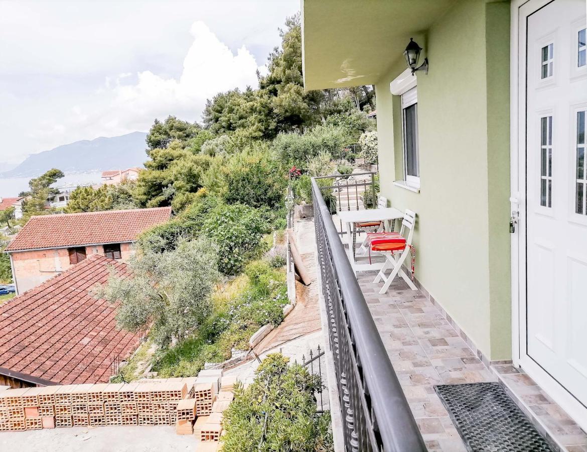 Apartments Siesta Tivat Bagian luar foto