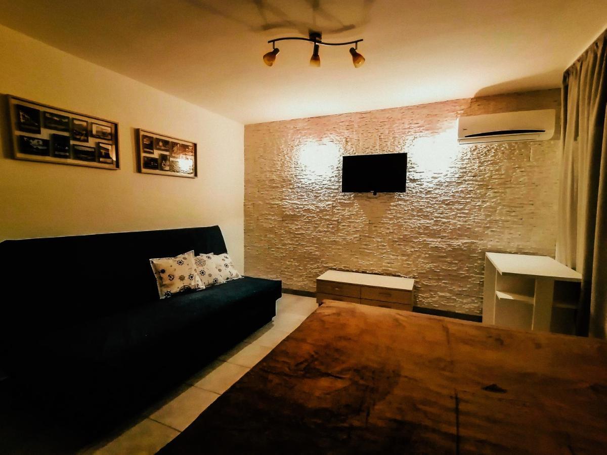 Apartments Siesta Tivat Bagian luar foto