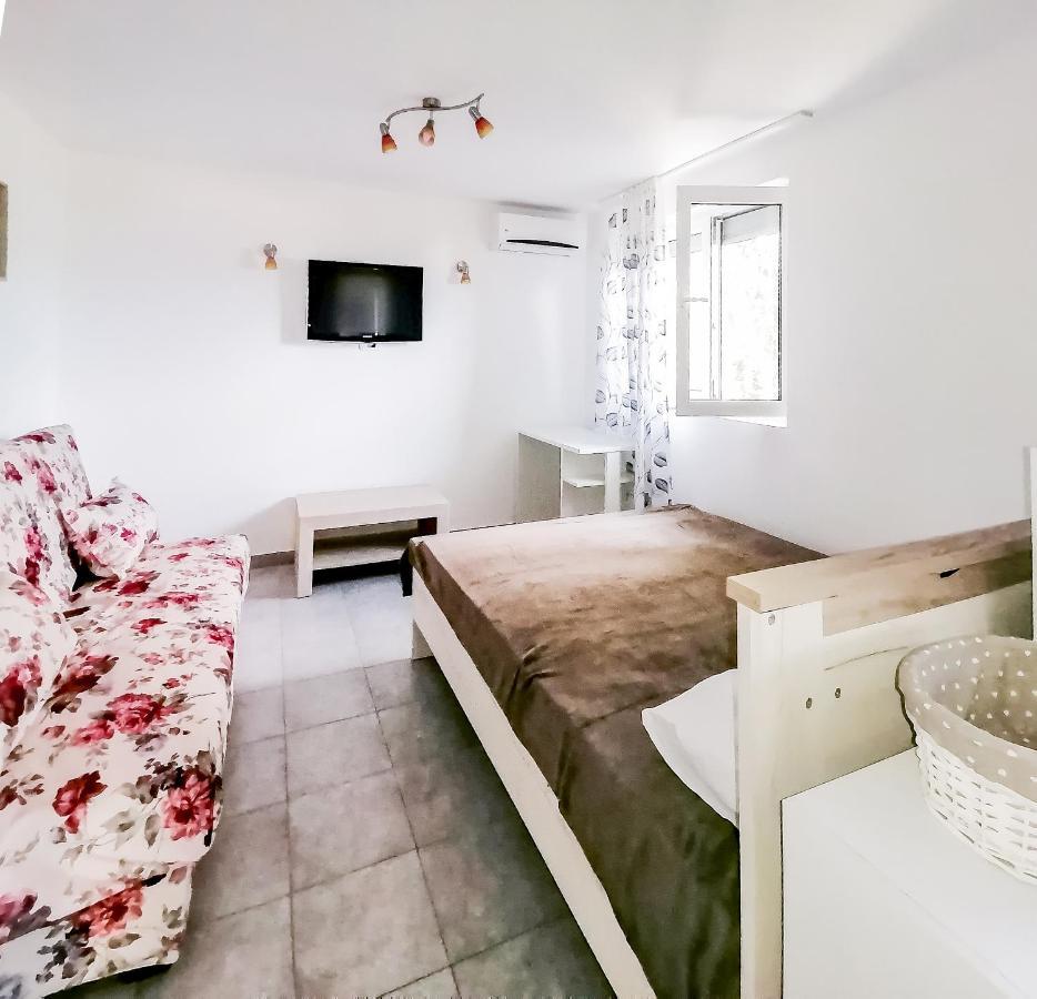 Apartments Siesta Tivat Bagian luar foto