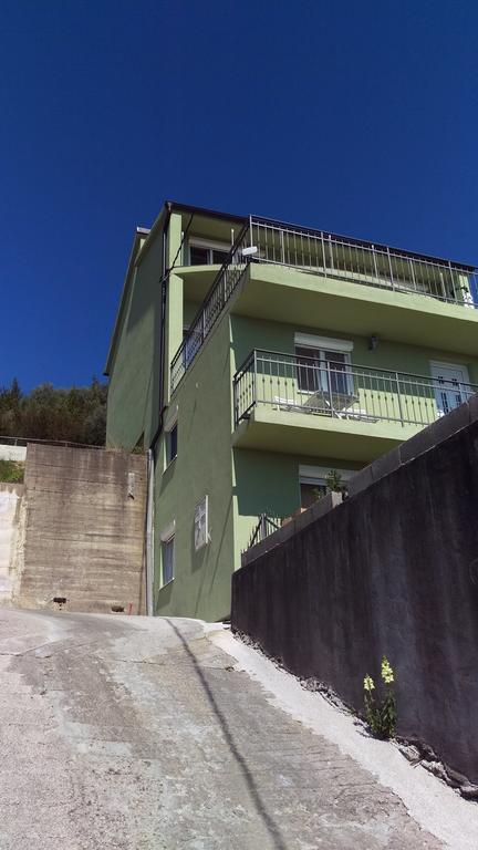 Apartments Siesta Tivat Bagian luar foto